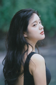 美女恶搞路人